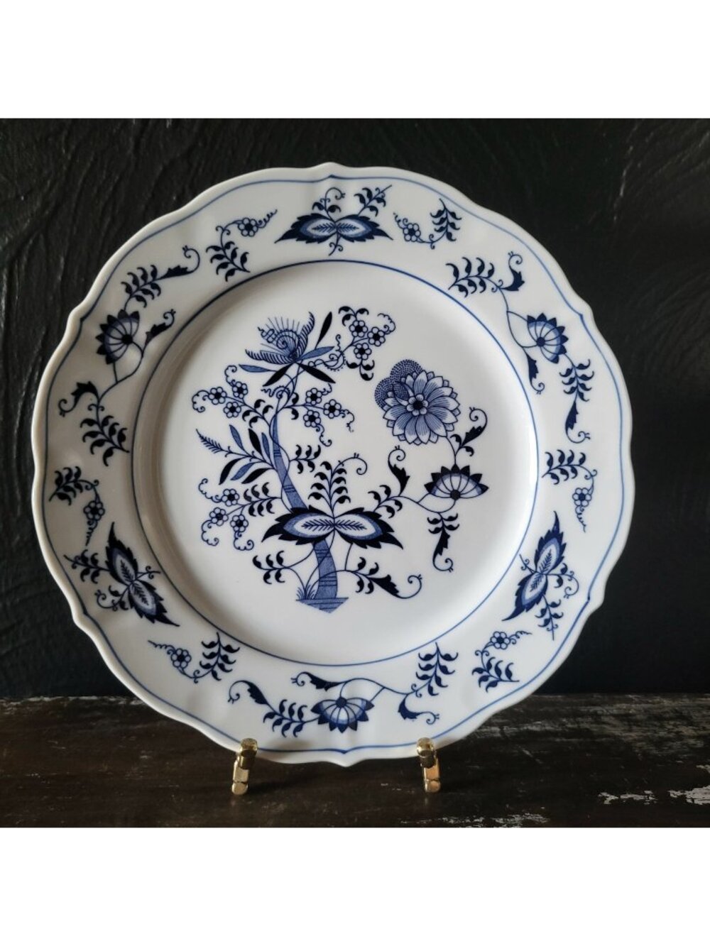 Vtg Blue Danube Blue Onion Porcelain Salad Plate 8.875" Scalloped Edge
